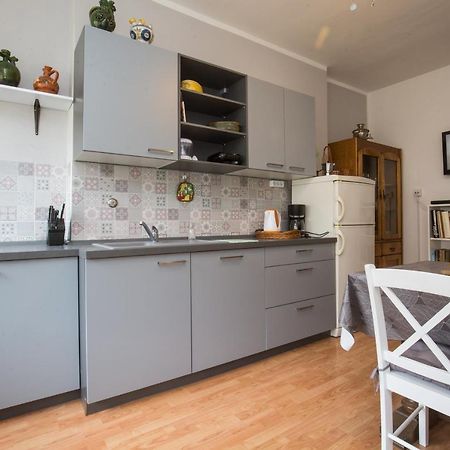 Pietas Iulia Apartment พูลา ภายนอก รูปภาพ